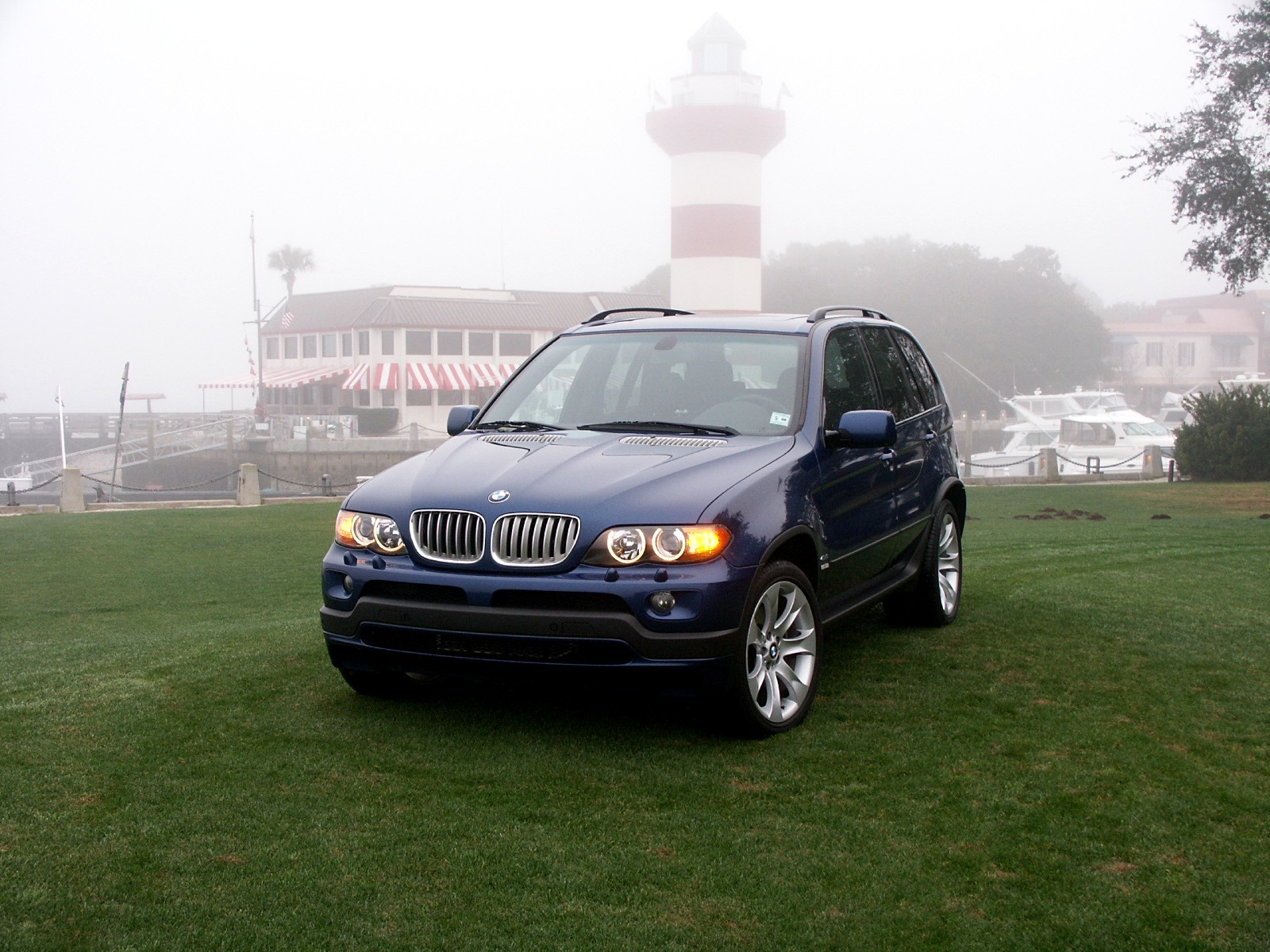 bmw x5 4.8 is-pic. 1