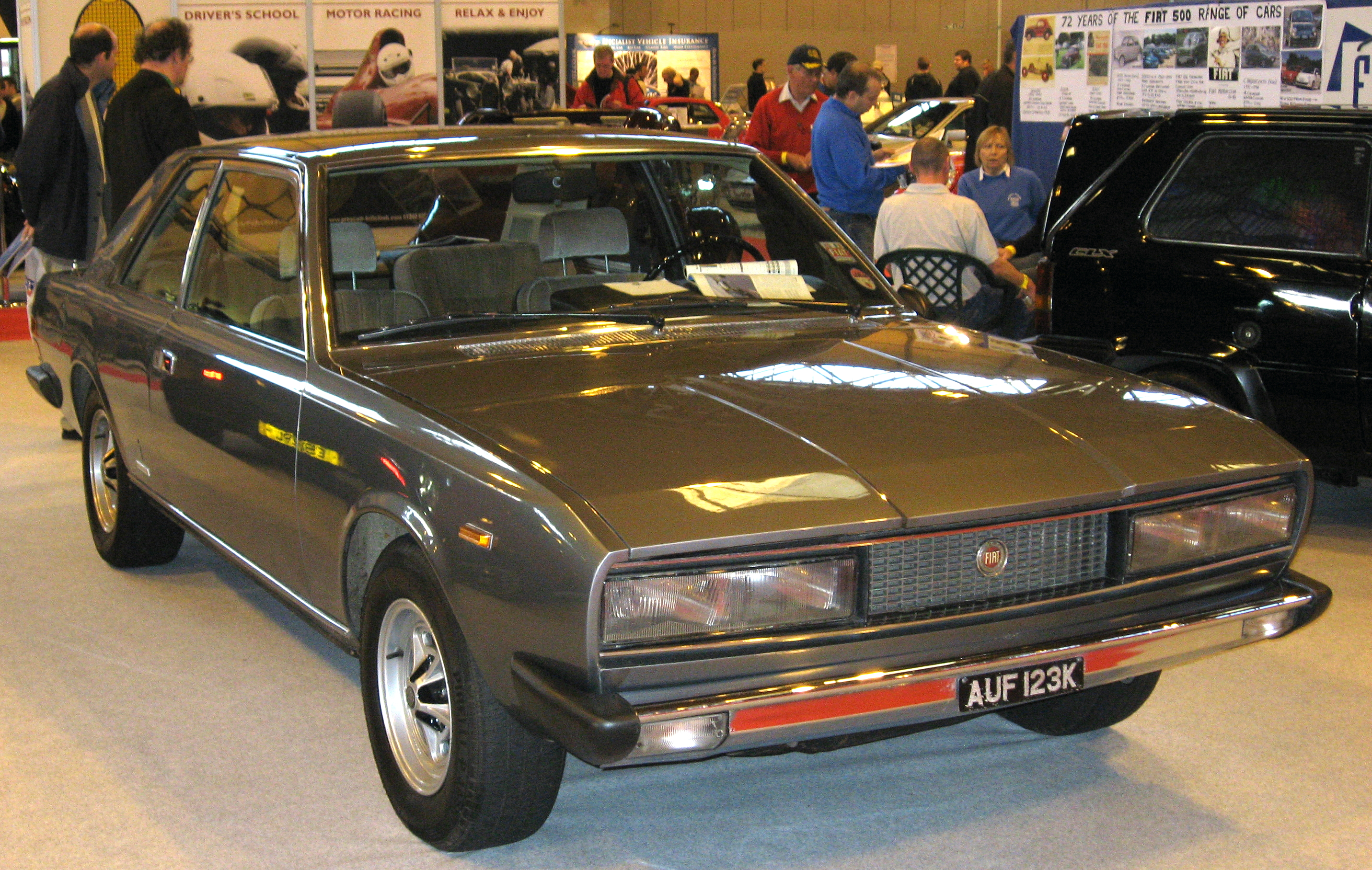 fiat 130 coupe-pic. 2