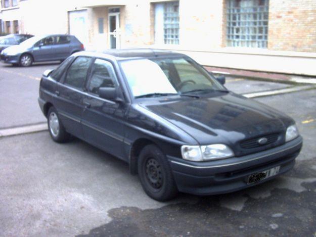 ford escort 1.8 d-pic. 1
