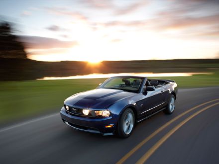 ford mustang gt premium coupe #7
