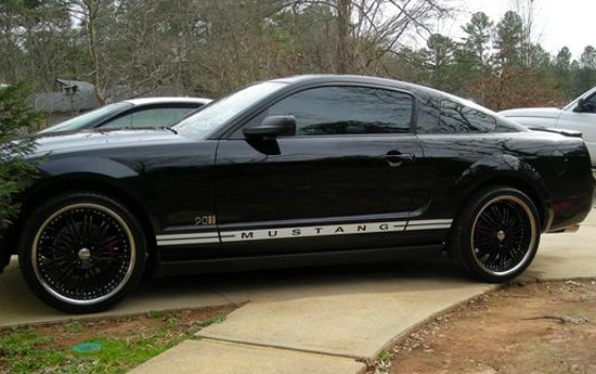 ford mustang v6 coupe-pic. 2