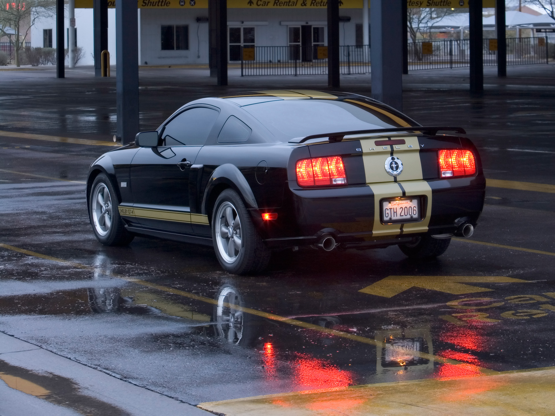 ford shelby gt-h-pic. 3