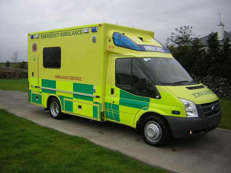 ford transit ambulance-pic. 2