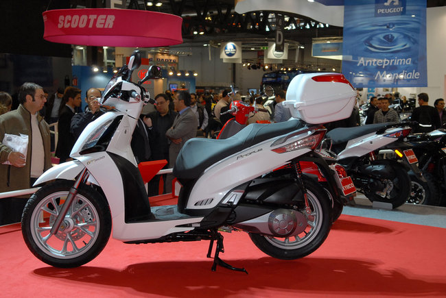 kymco people gt 300i-pic. 1