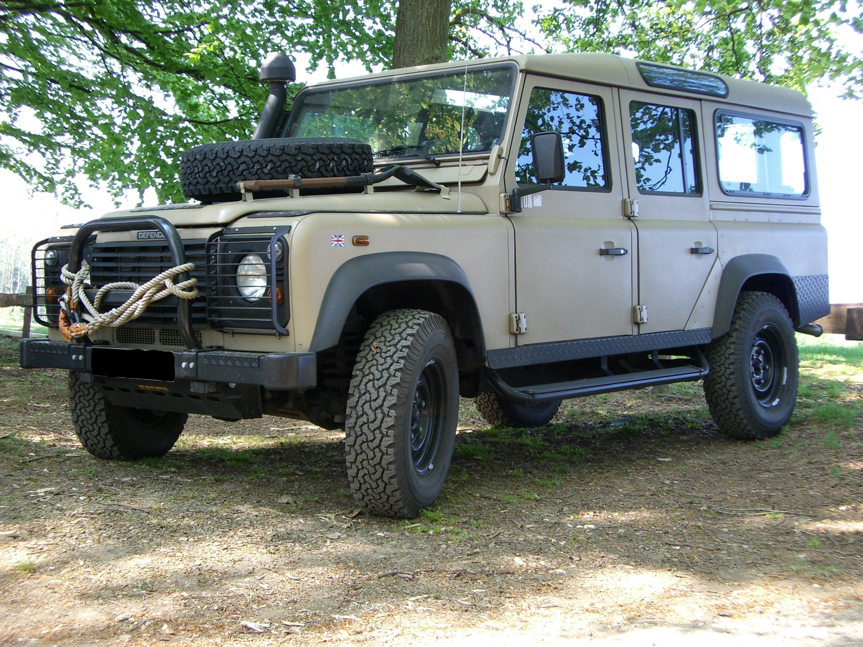 land rover defender 110 sw-pic. 2