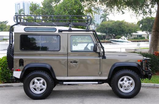 land-rover defender 90 station wagon-pic. 2
