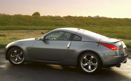 nissan 350z coupe-pic. 1