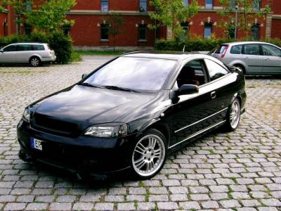 opel astra coupe-pic. 1