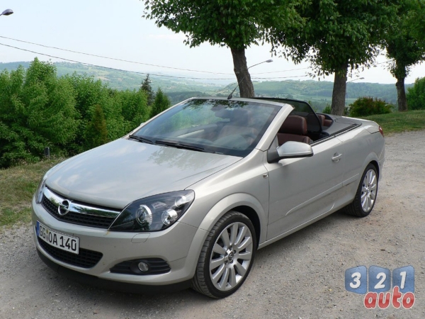 opel astra twintop 1.9 cdti-pic. 1