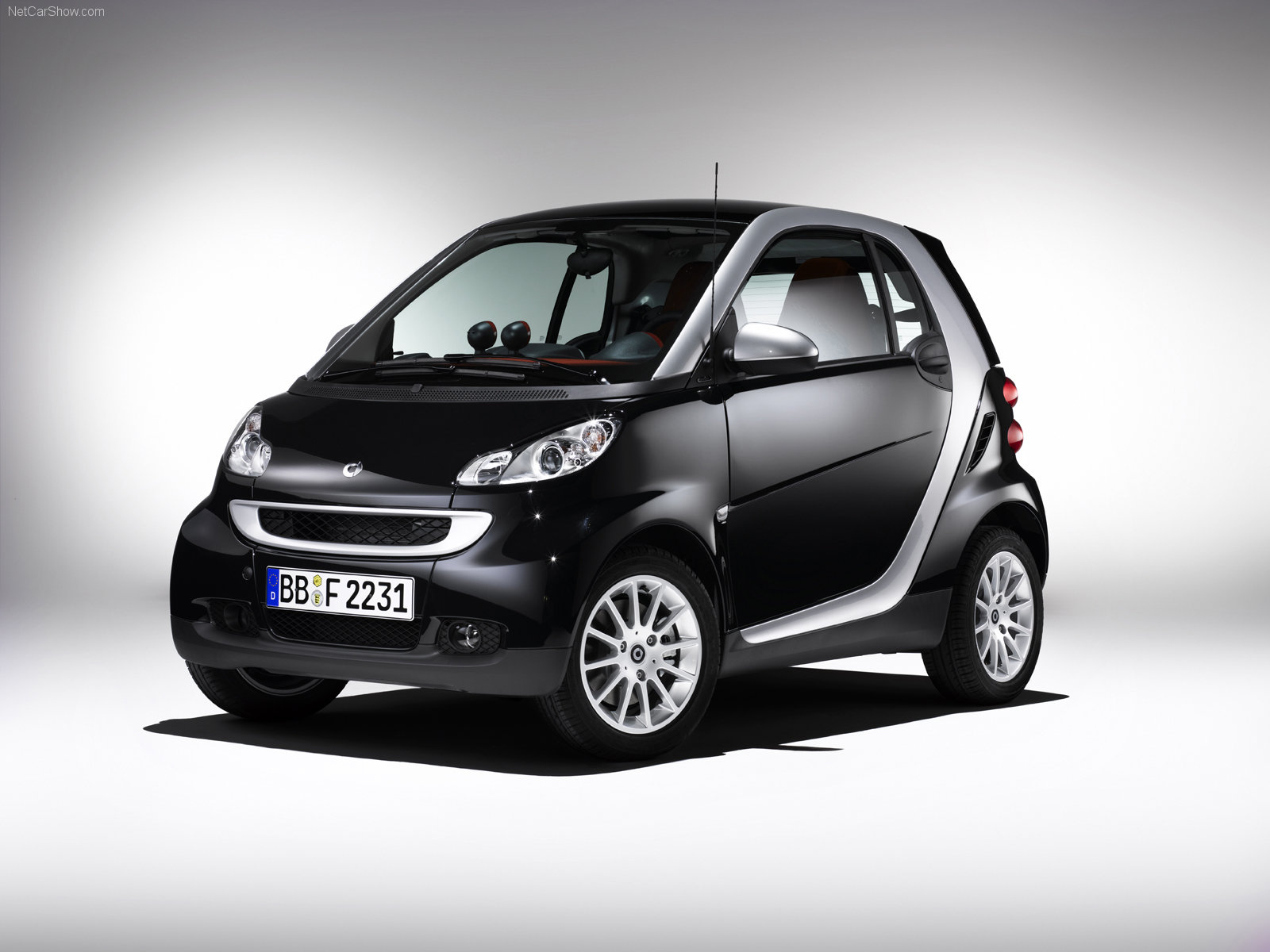 smart fortwo coupe-pic. 1