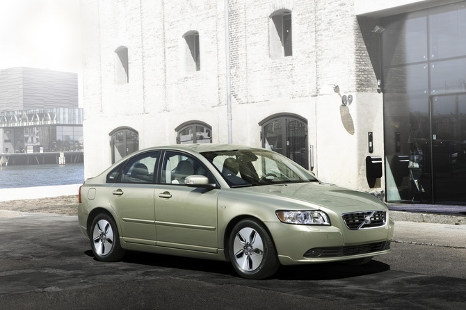 volvo s40 t5 kinetic-pic. 3