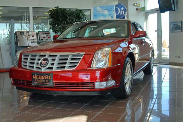 cadillac dts luxury-pic. 3
