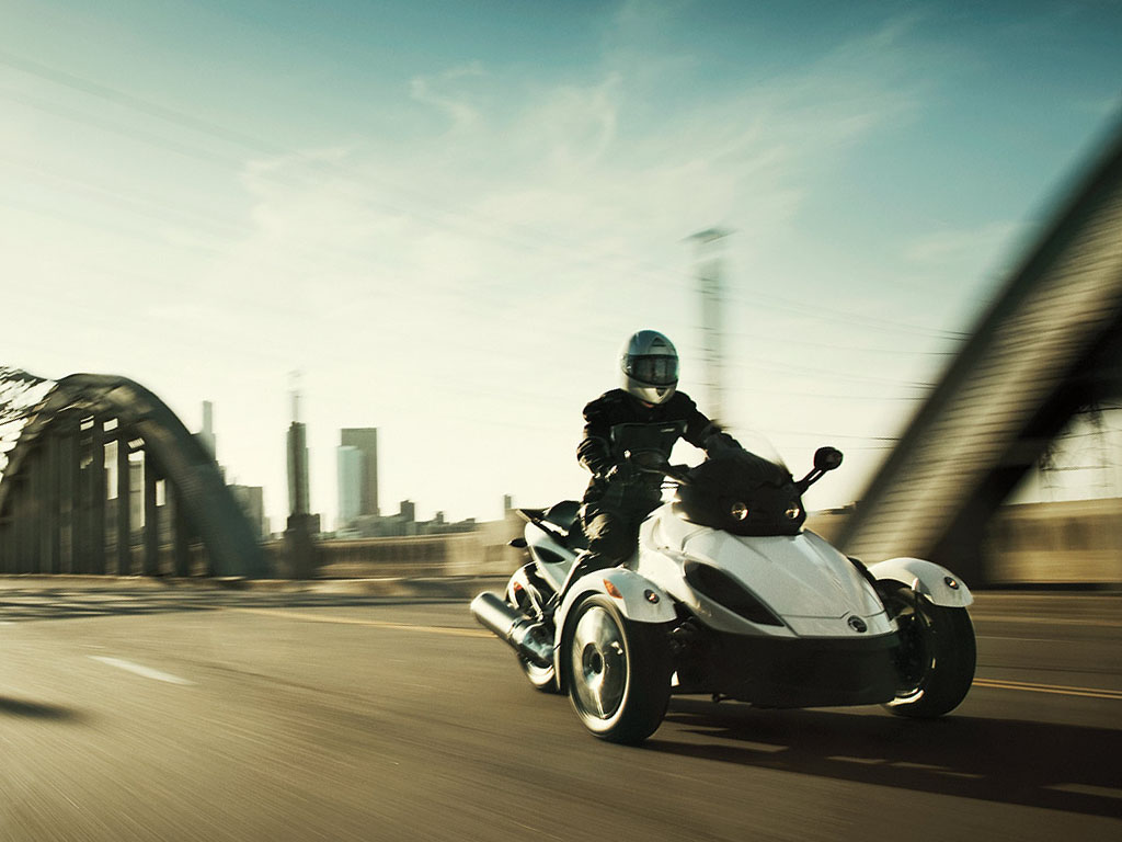 can-am spyder roadster rs-pic. 3