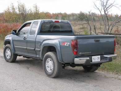 chevrolet colorado extended cab 4wd-pic. 2
