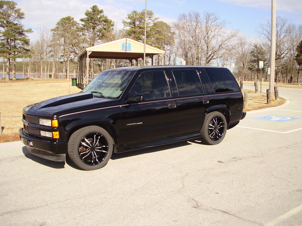 chevrolet tahoe limited-pic. 1