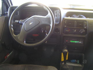 ford escort 1.6 d-pic. 1
