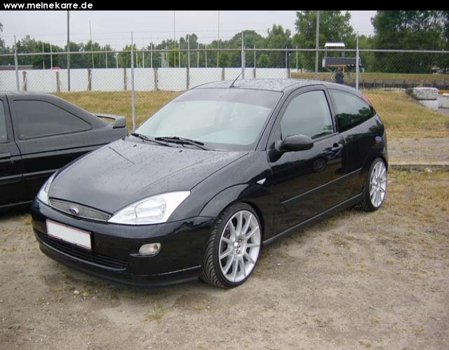 ford focus 1.8 ambiente-pic. 2