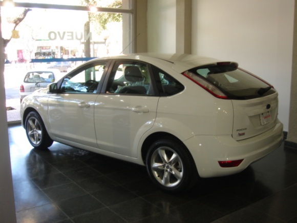 ford focus 2.0 trend-pic. 1