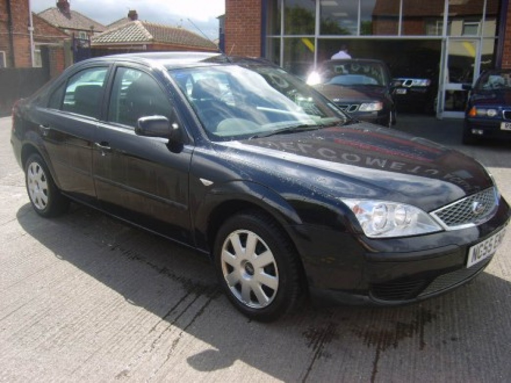 ford mondeo 2.0 i-pic. 3