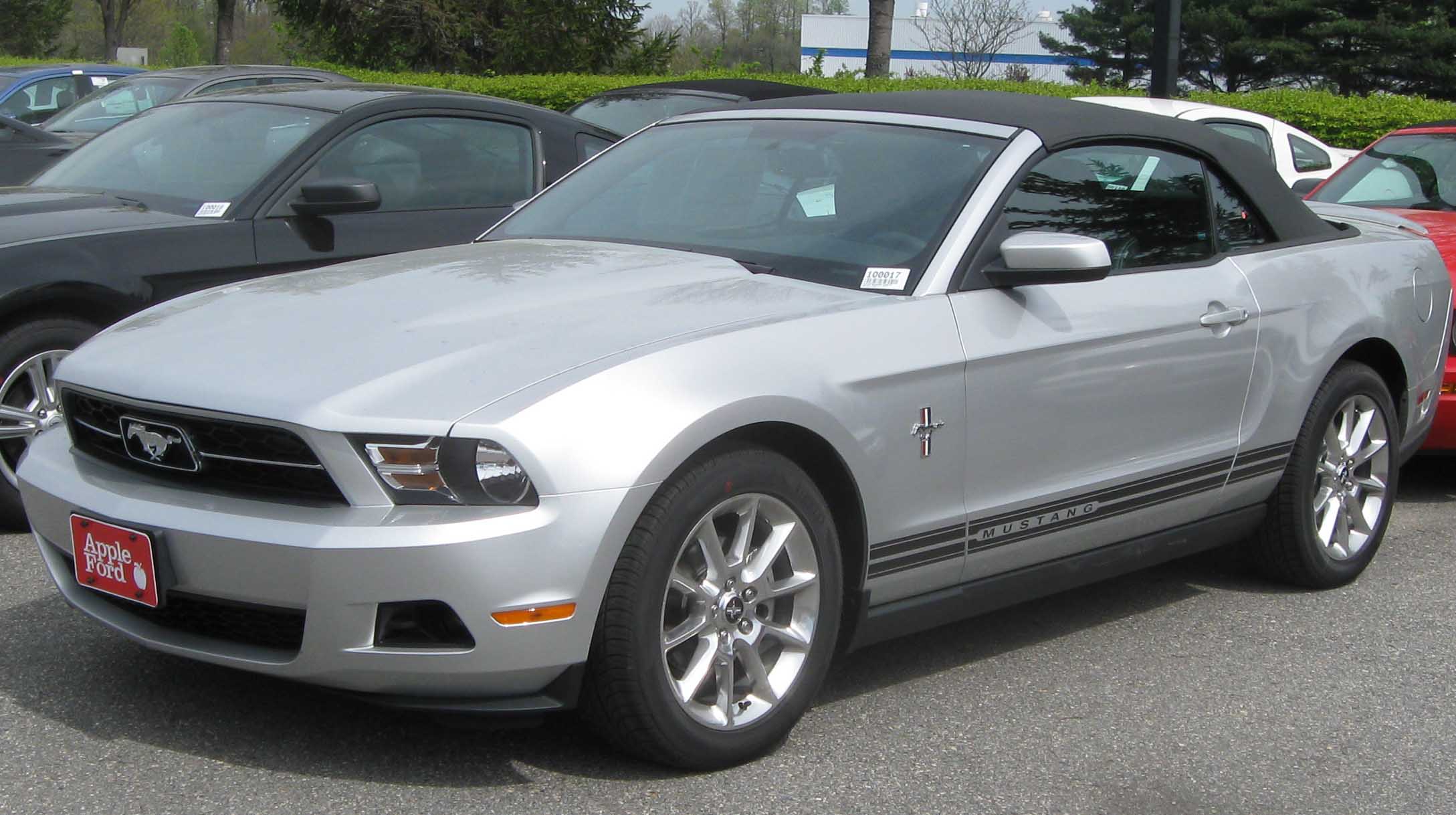 ford mustang convertible-pic. 3