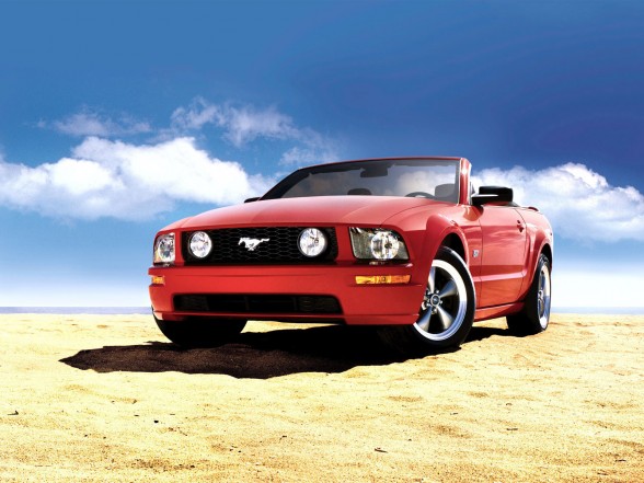 ford mustang gt deluxe convertible-pic. 3