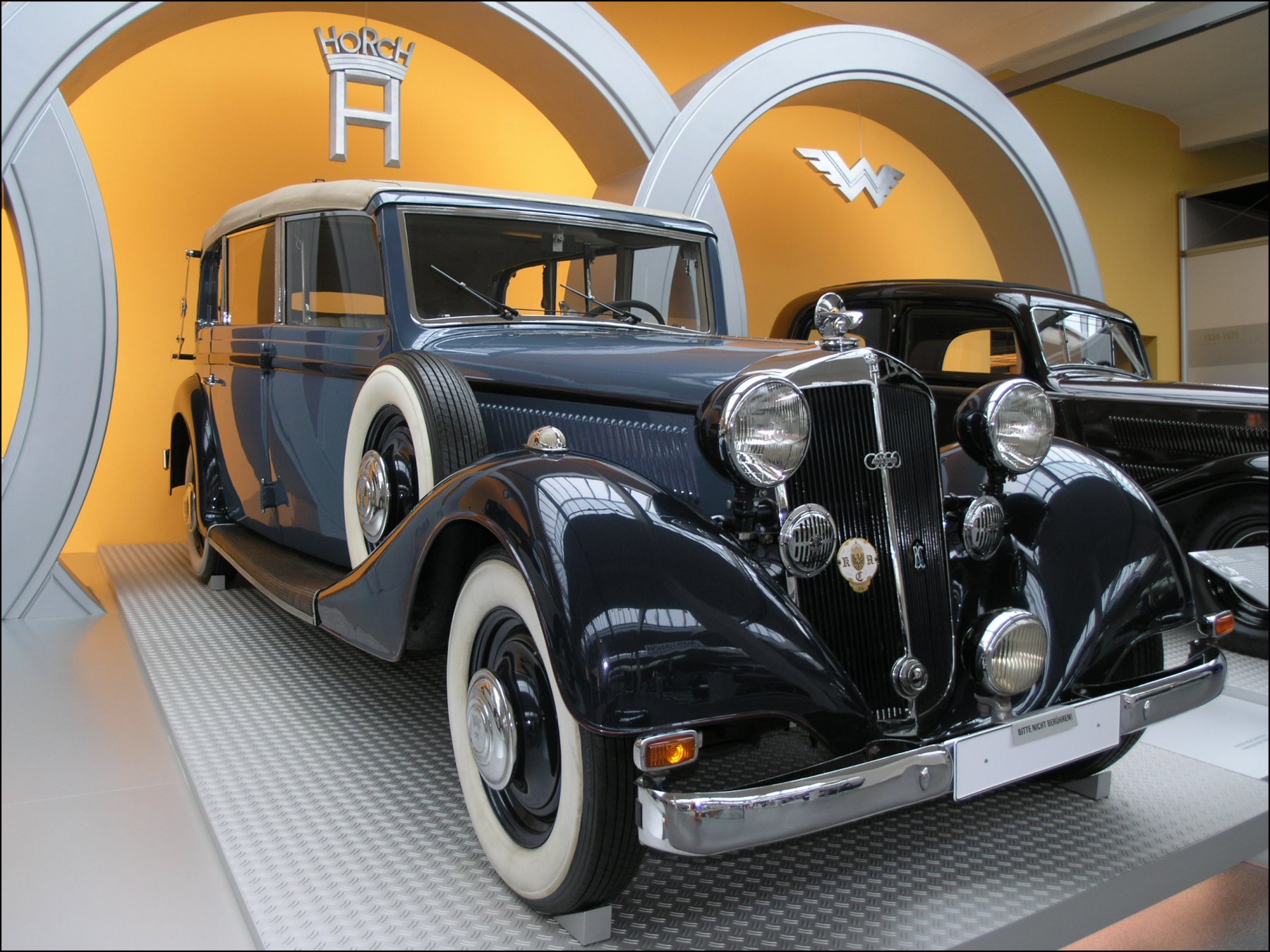 horch 830-pic. 2