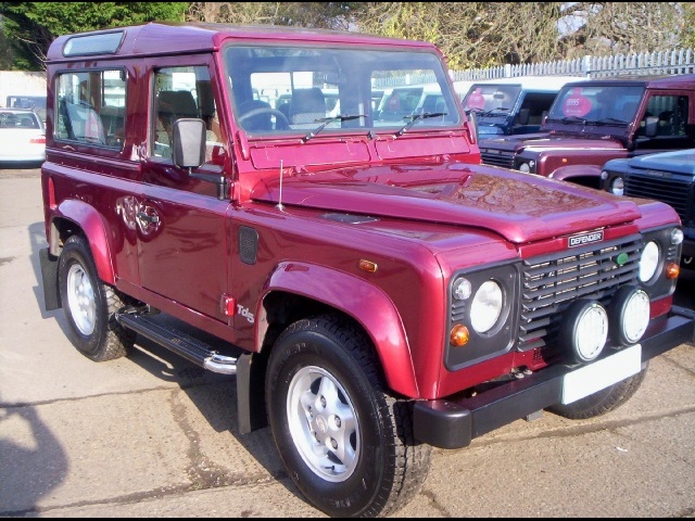 land-rover 90 county station wagon-pic. 2