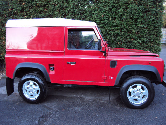 land rover defender 2.5-pic. 1