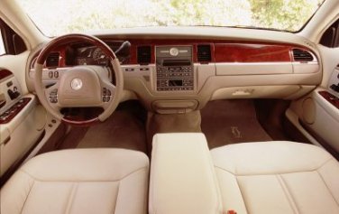lincoln town car ultimate-pic. 2