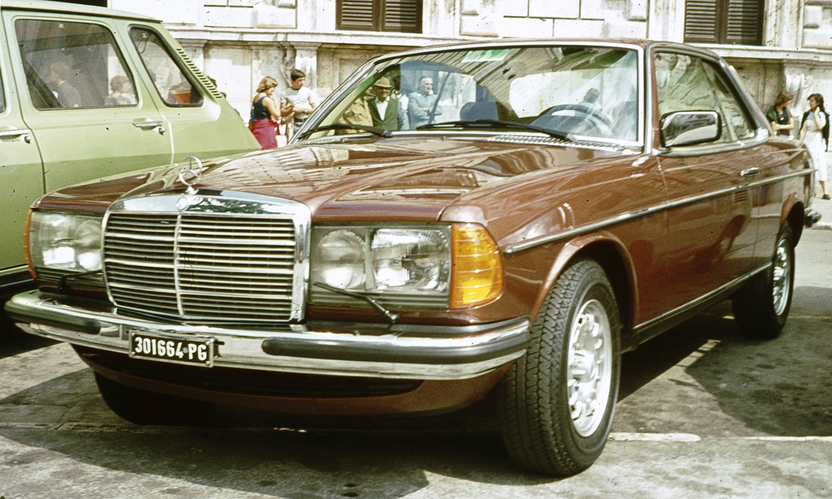 mercedes-benz w 123 coupe-pic. 3