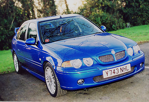 mg zs saloon-pic. 2