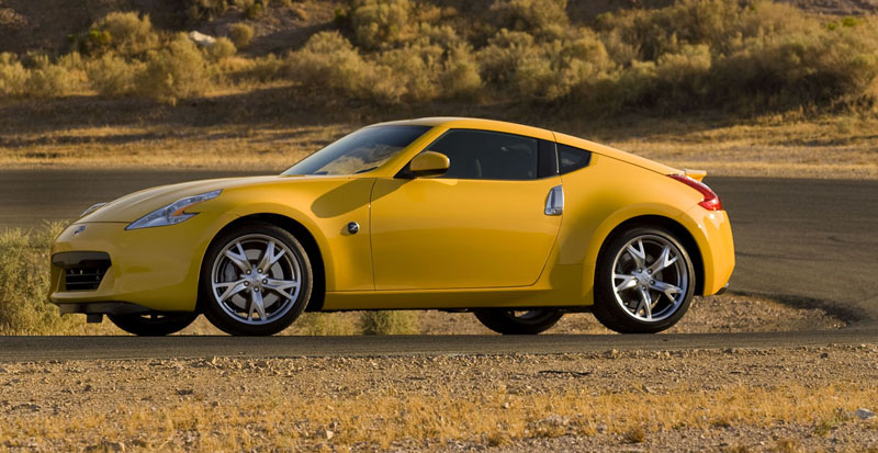 nissan 370z coupe-pic. 3
