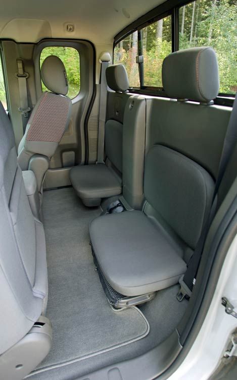 nissan frontier cab-pic. 1
