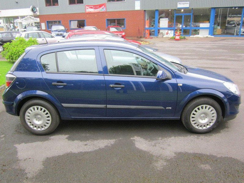 opel astra 1.8 i-pic. 3