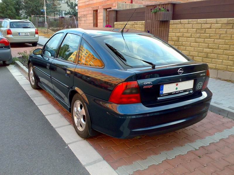 opel vectra 2.0-pic. 2