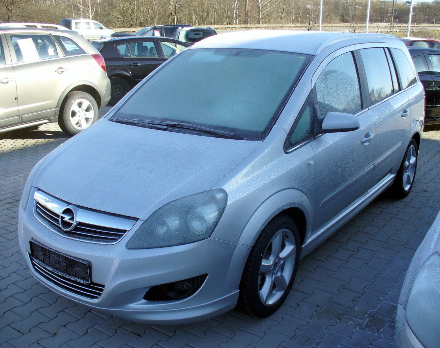 Опель зафира б открыть. Opel Zafira b 2005. Opel Zafira 2008 1.8. Опель Зафира 1. Opel Zafira b 1.8 2006.