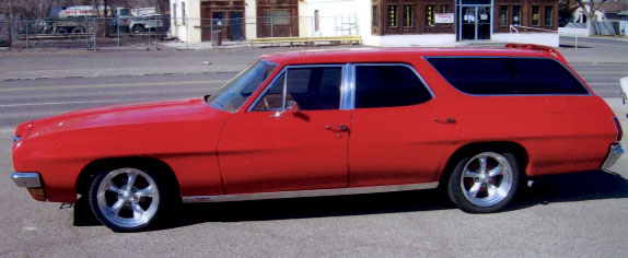pontiac lemans station wagon-pic. 2