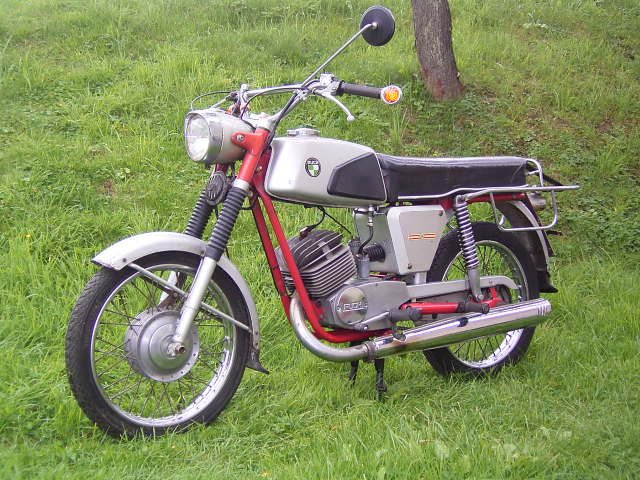 puch m 125-pic. 1