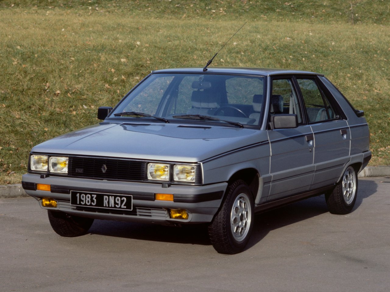 renault 11 automatic-pic. 2
