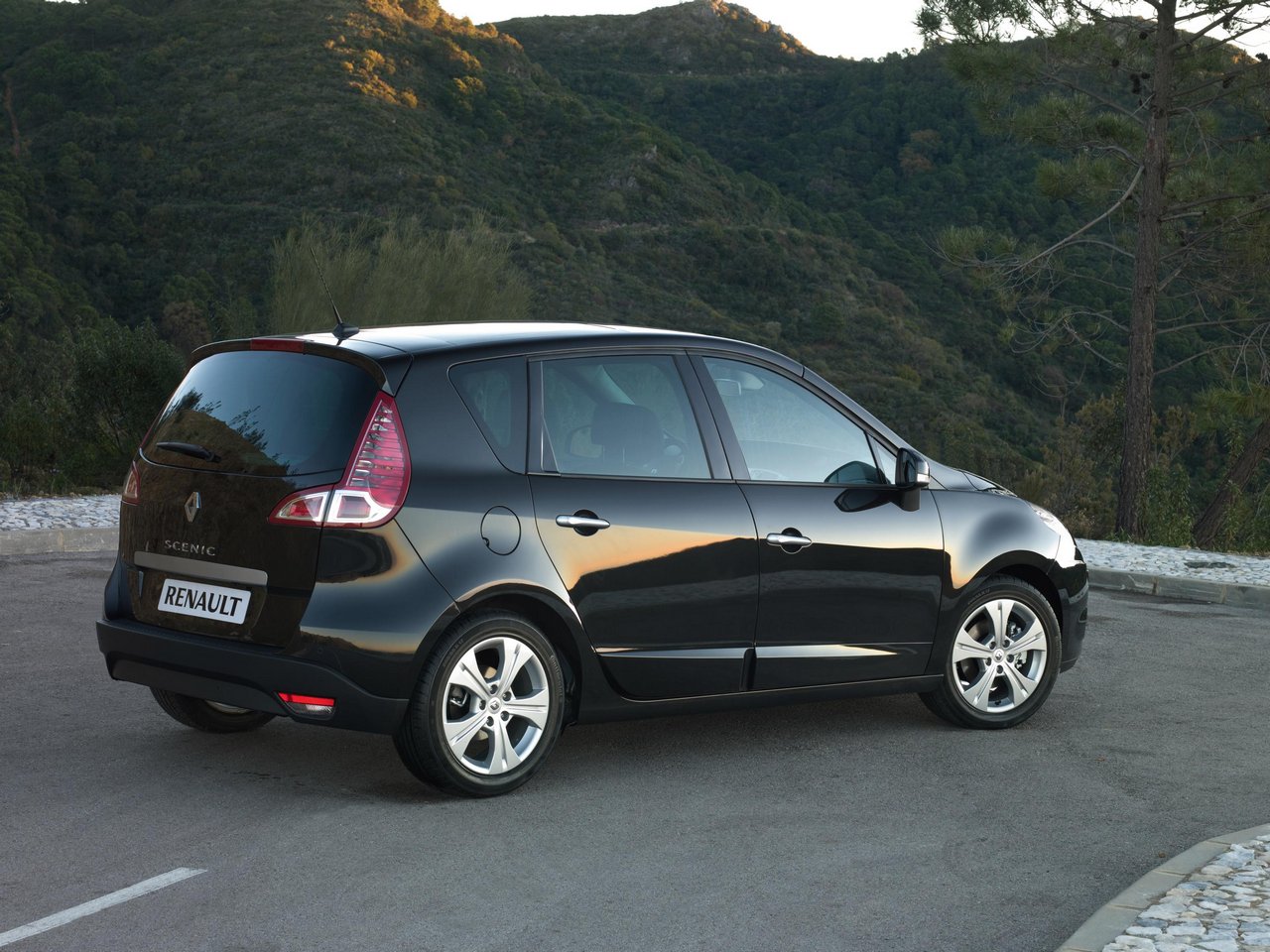 renault scenic tce 130-pic. 2