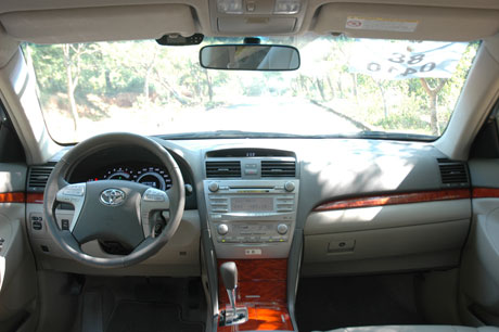 toyota camry 2.4 g-pic. 1