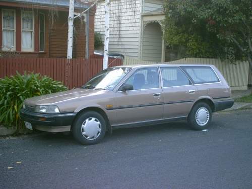 toyota camry station wagon-pic. 2