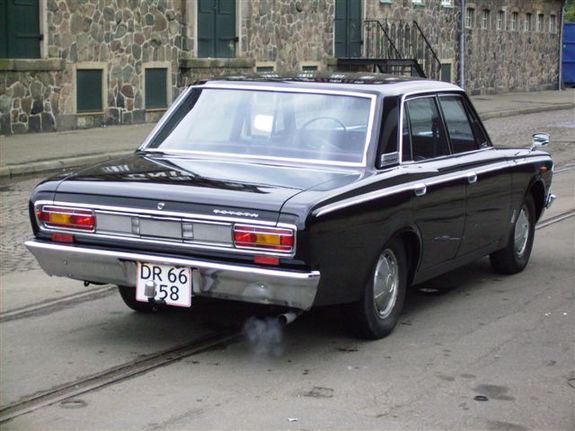 toyota crown 2300-pic. 2