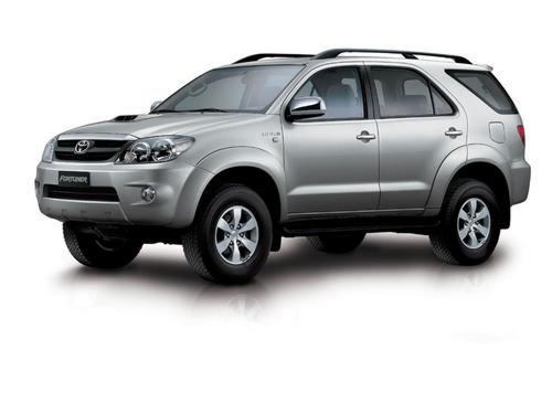 toyota fortuner 2.7 at-pic. 1