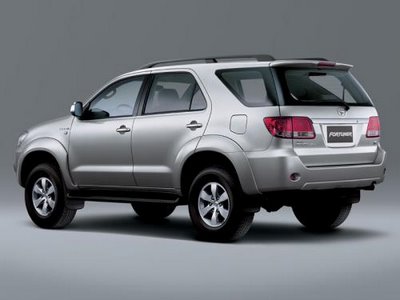 toyota fortuner 2.7 at-pic. 2