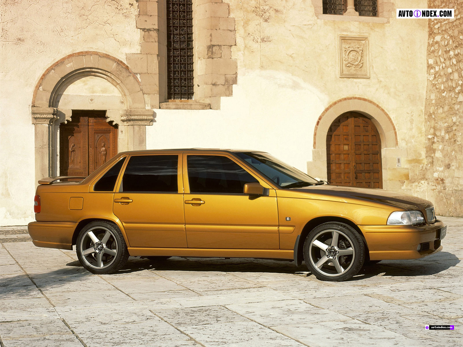 volvo s70 r-pic. 3