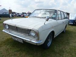 ford cortina 1600 gt
