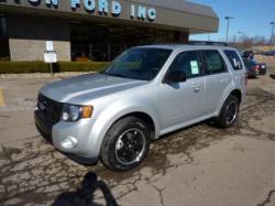 ford escape xlt sport