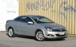 holden astra twin top